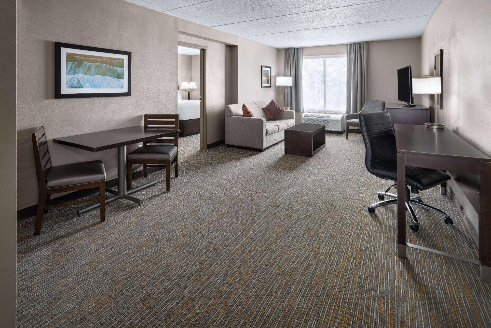 La Quinta Inn & Suites By Wyndham Mooresville Exteriör bild