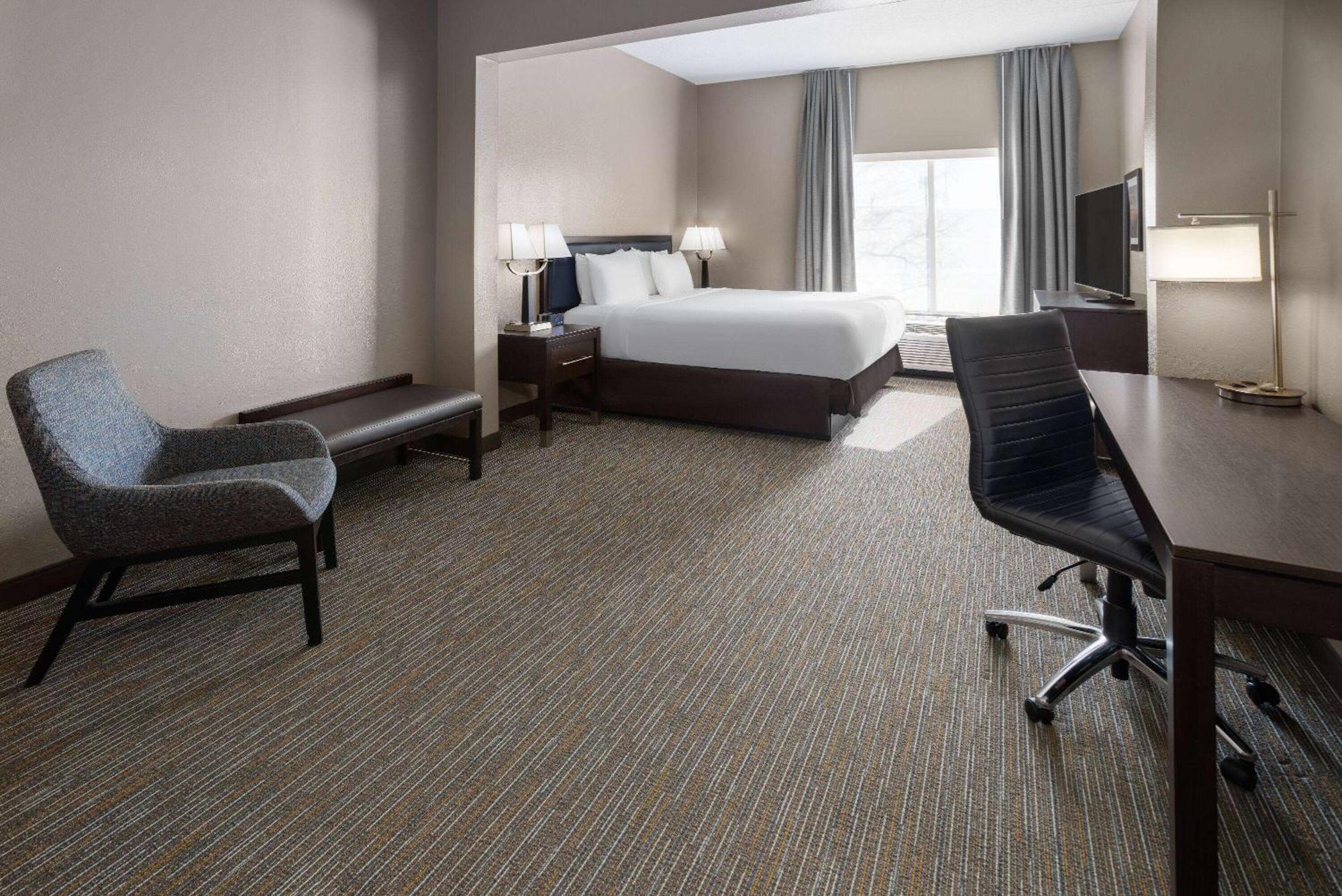 La Quinta Inn & Suites By Wyndham Mooresville Exteriör bild