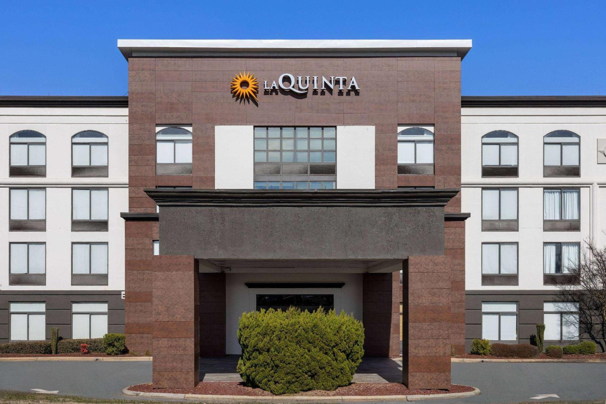 La Quinta Inn & Suites By Wyndham Mooresville Exteriör bild
